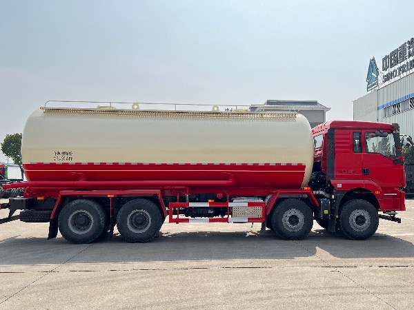 8x4陕汽德龙SGZ5312GFLSX6型油田专用下灰罐车