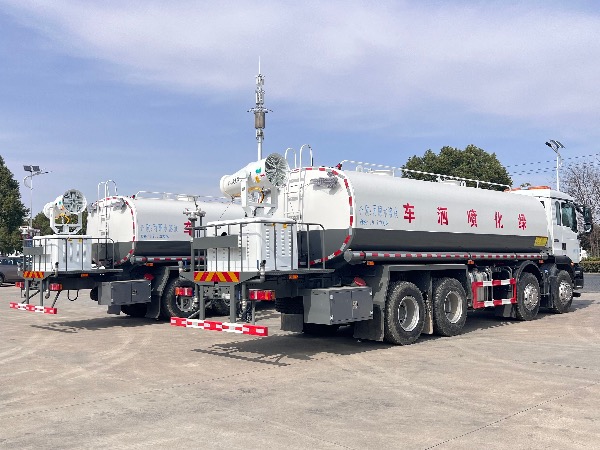 中国重汽汕德卡系列8x4绿化喷洒车|中国重汽湖北华威制造24立方洒水车|华威驰乐牌SGZ5311GPSZZ6C5型绿化喷洒车|雾炮车|抑尘车
