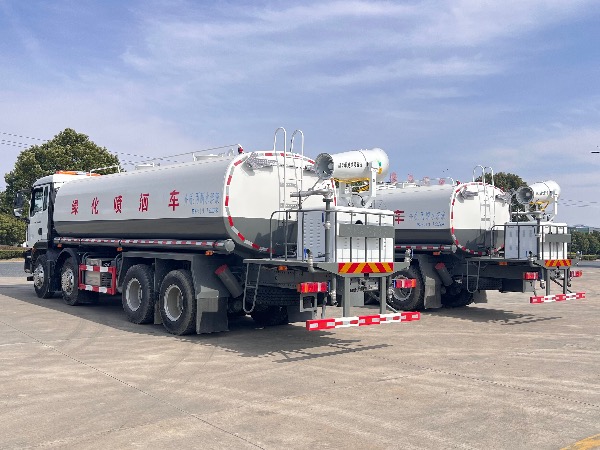 中国重汽汕德卡系列8x4绿化喷洒车|中国重汽湖北华威制造24立方洒水车|华威驰乐牌SGZ5311GPSZZ6C5型绿化喷洒车|雾炮车|抑尘车