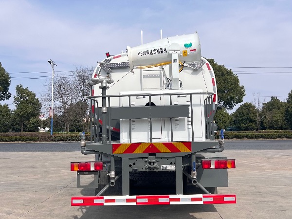 中国重汽汕德卡系列8x4绿化喷洒车|中国重汽湖北华威制造24立方洒水车|华威驰乐牌SGZ5311GPSZZ6C5型绿化喷洒车|雾炮车|抑尘车