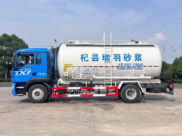 中国重汽HOWO豪沃TX系列4x2单桥干粉罐车｜华威驰乐牌SGZ5180GFLZZ6TX低密度粉粒物料运输车