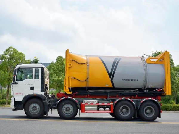 8x4中国重汽HOWO豪沃TX系列SCS5312ZXXZZ6型车厢可卸式垃圾车｜竖直式压缩垃圾箱转运车