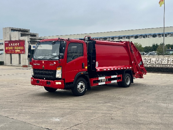 中国重汽HOWO豪沃8立方压缩式垃圾车【海外版】｜后装式压缩垃圾车｜垃圾压缩车｜垃圾收集压缩转运车｜垃圾转运车