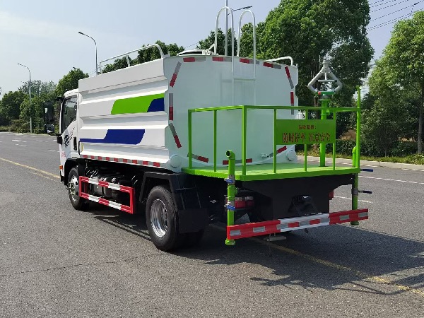 中国重汽成都王牌5-7立方绿化喷洒车｜洒水车｜多功能抑尘车｜雾炮车｜洒水罐车