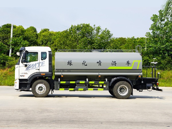 华威驰乐牌SGZ5180GSSZZ6T5洒水车｜中国重汽豪沃N系列12-15立方绿化喷洒车｜环卫洒水罐车｜多功能抑尘车