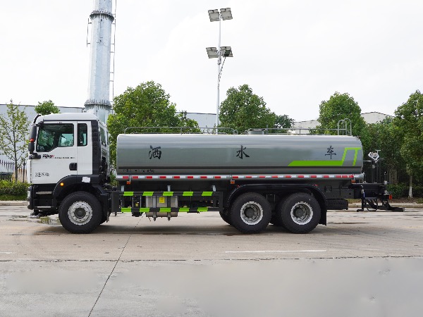 湖北华威20-22立方SGZ5250GSSZZ6洒水车｜中国重汽-汕德卡6x4后八轮绿化喷洒车｜SGZ5255GPSZZ6B绿化喷洒车