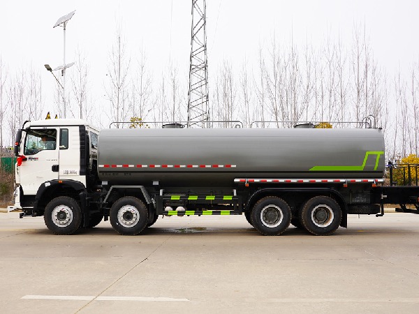 中国重汽HOWO豪沃TX系列22-23方环卫洒水罐车｜雾炮车｜湖北华威绿化喷洒车｜多功能抑尘车｜