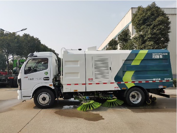 华威驰乐牌SGZ5129TSLEQ6型扫路车｜吸尘车｜东风多利卡D7｜福瑞卡F7系列12吨6立方扫路车