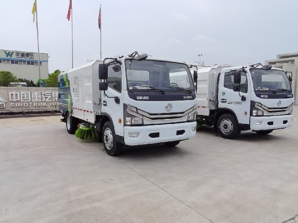 华威驰乐牌SGZ5129TSLEQ6型扫路车｜吸尘车｜东风多利卡D7｜福瑞卡F7系列12吨6立方扫路车