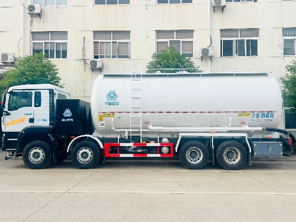 华威驰乐牌SGZ5312GFGZZBEV纯电动粉粒物料运输车｜中国重汽豪沃TX新能源纯电动EV干（混）粉砂罐车｜重汽豪沃搭载宁德时代352/400度磷酸铁锂电池